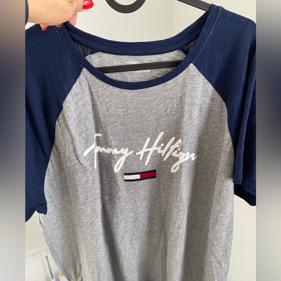 TOMMY HILFIGER T-shirt - Picture 5 of 5